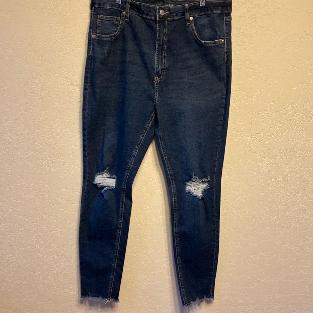 SZ 16 WILD FABLE HIGHEST RISE STRETCHY DISTRESSED SKINNY JEANS